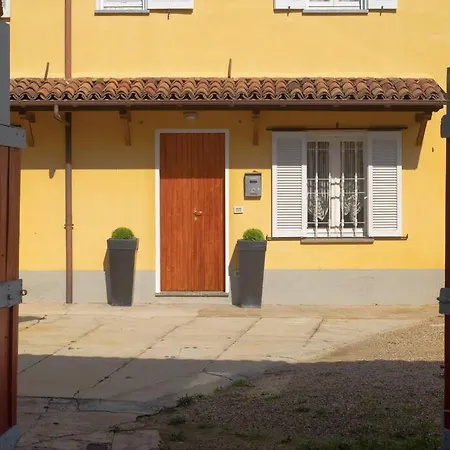 Maria'S Bed - Intero Alloggio Accogliente Dorno Exterior photo